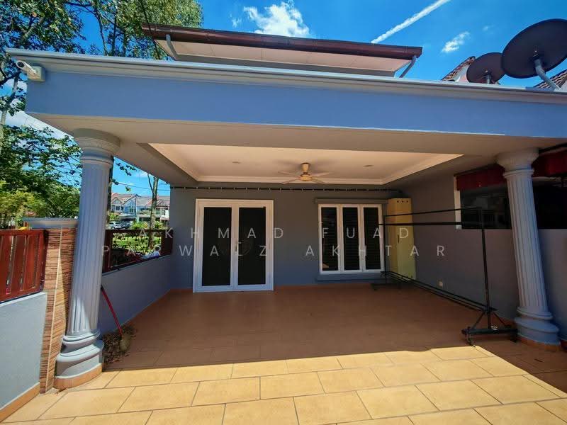 Rumah Teres 2-Tingkat untuk Dijual di Bukit Rahman Putra (Sungai Buloh) - Akhmad Fuad Parwalz Akhtar - Exterior - PropertyGuru.com.my