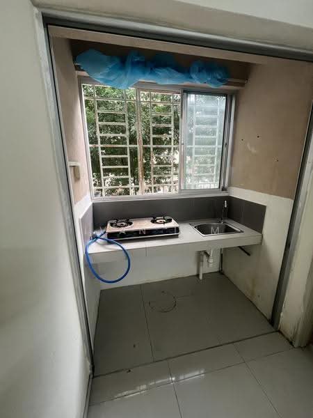Kondominium untuk Disewa di Platinum Lake PV 15 - Ivan Lum - Kitchen - PropertyGuru.com.my