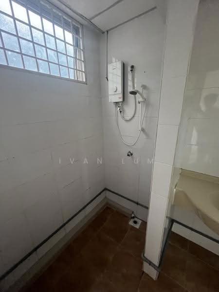 Kondominium untuk Disewa di Platinum Lake PV 15 - Ivan Lum - Bathroom - PropertyGuru.com.my