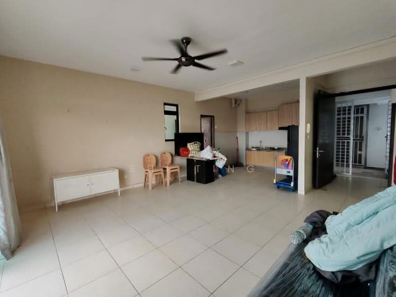 Kediaman Servis untuk Dijual di The Garden Residences - Shi Ting - Living Room - PropertyGuru.com.my