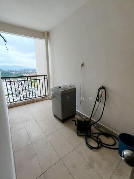 Kediaman Servis untuk Dijual di The Garden Residences - Shi Ting - Balcony - PropertyGuru.com.my