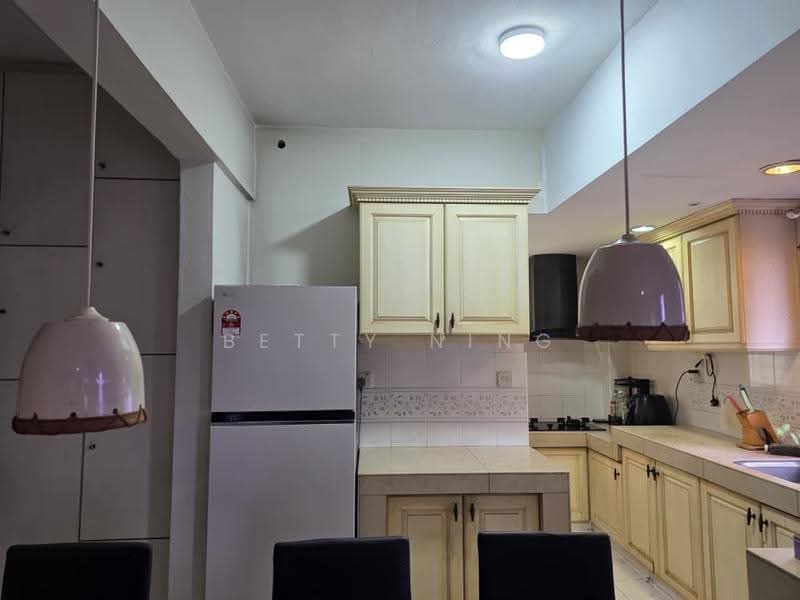 Kondominium untuk Disewa di Casa Damansara - Betty Ning - Kitchen - PropertyGuru.com.my