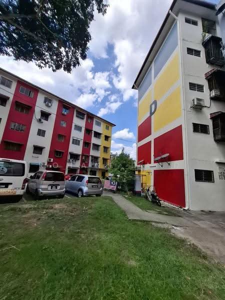 Rumah Flat untuk Disewa di Putri Laksamana - Rohani Daud - Exterior - PropertyGuru.com.my