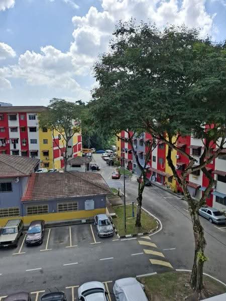 Rumah Flat untuk Disewa di Putri Laksamana - Rohani Daud - Exterior - PropertyGuru.com.my