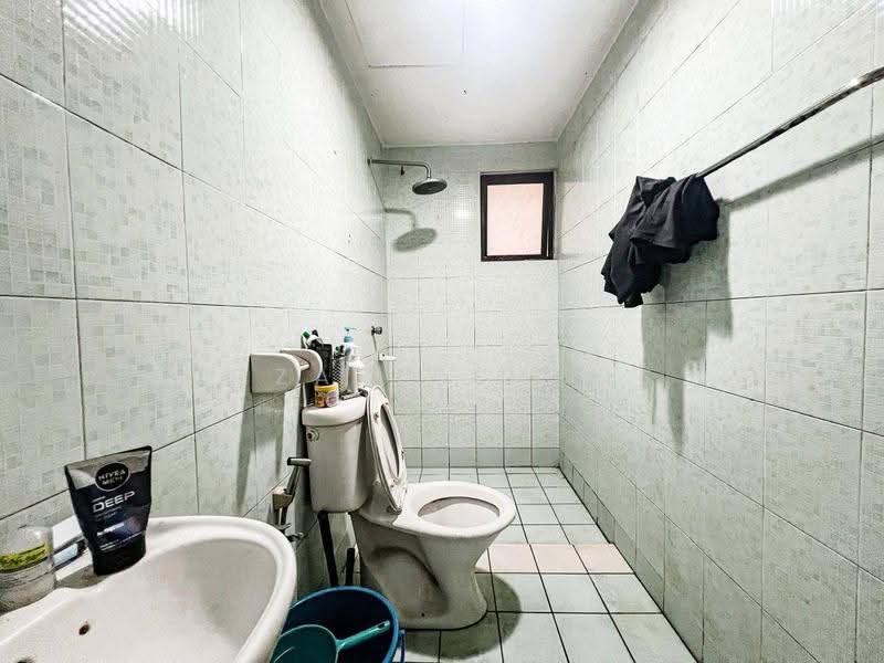 Condominium for Sale at Puri Aiyu - Izzat Zamros - Bathroom - PropertyGuru.com.my