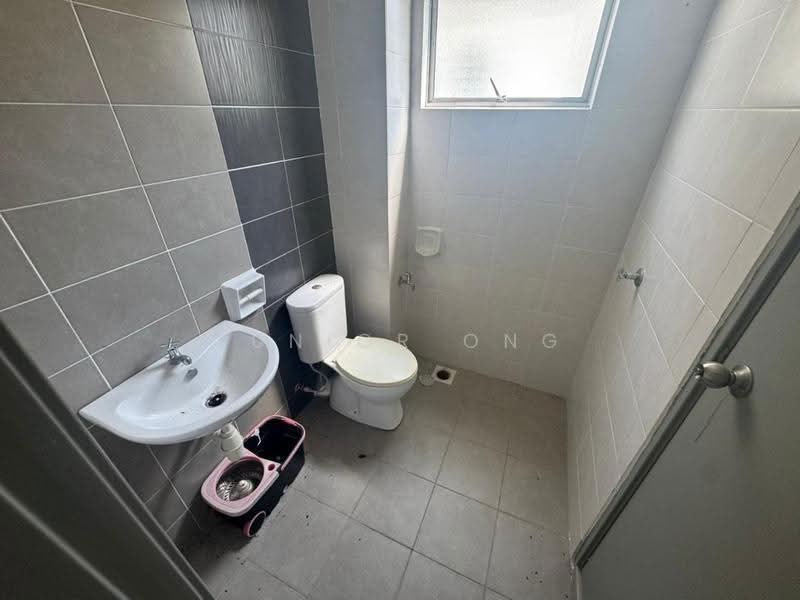 Rumah Teres 2-Tingkat untuk Dijual di Rawang (Selangor) - Junior Ong - Bathroom - PropertyGuru.com.my