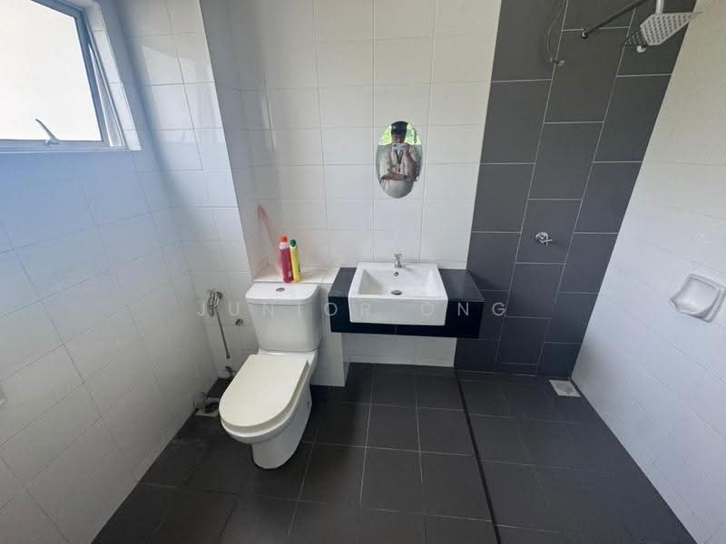 Rumah Teres 2-Tingkat untuk Dijual di Rawang (Selangor) - Junior Ong - Bathroom - PropertyGuru.com.my