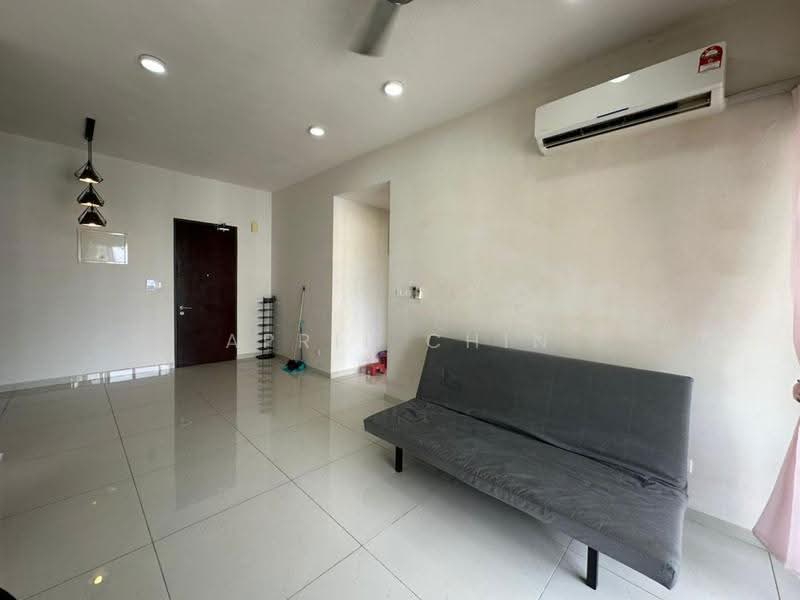 Condominium for Rent at Lovell @ Country Garden Danga Bay - April Chin - Living Room - PropertyGuru.com.my