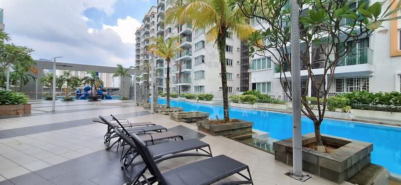 Kondominium untuk Disewa di Hijauan Saujana - Kerry Tam - Pool - PropertyGuru.com.my