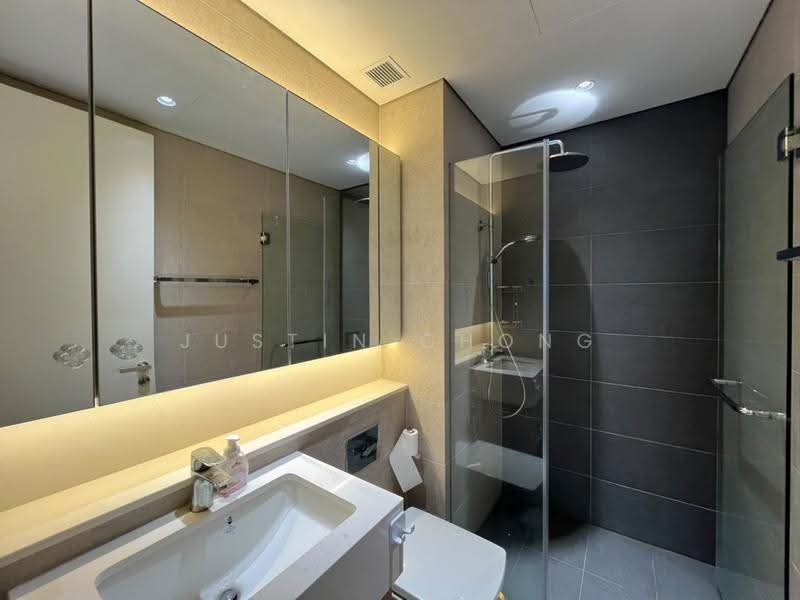 Kediaman Servis untuk Disewa di TRX Residences - Justin Chong - Bathroom - PropertyGuru.com.my