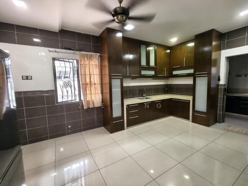 Semi-Detached House for Rent in Bandar Bukit Tinggi 2 (Klang) - Zaena Ng - Kitchen - PropertyGuru.com.my