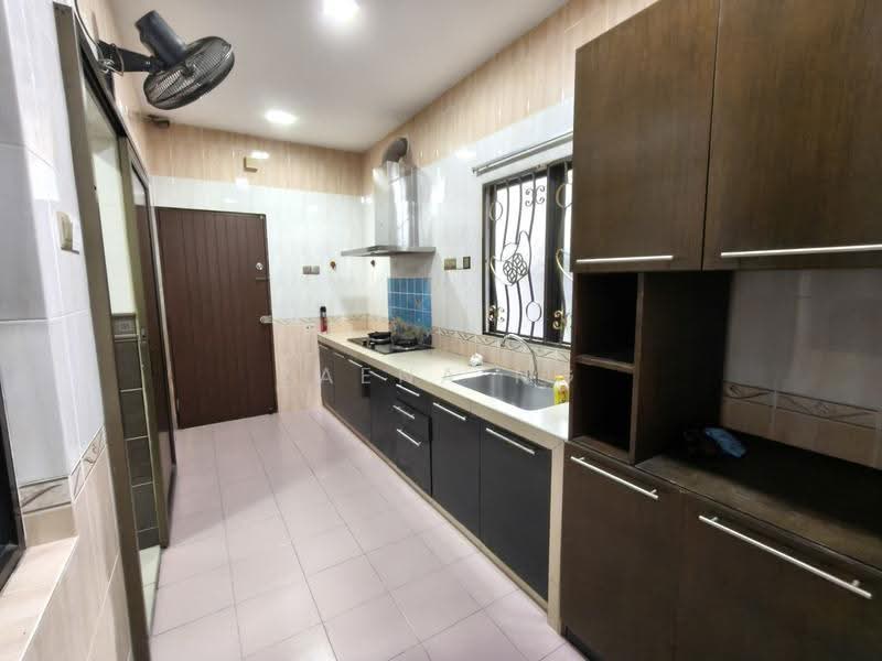 Semi-Detached House for Rent in Bandar Bukit Tinggi 2 (Klang) - Zaena Ng - Kitchen - PropertyGuru.com.my