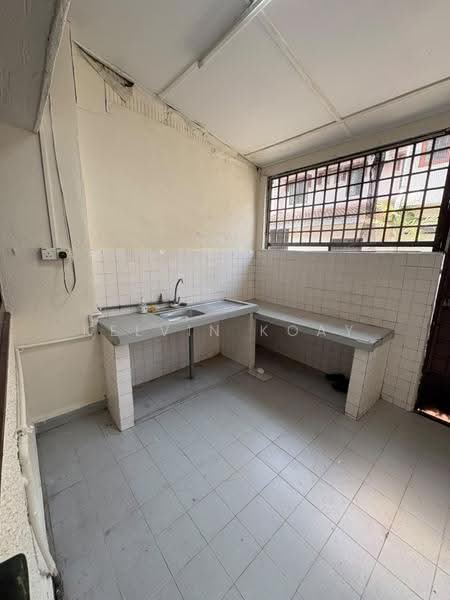 2-storey Terraced House for Sale in Taman Suria (Johor Bahru) - Kelvin Koay - Kitchen - PropertyGuru.com.my
