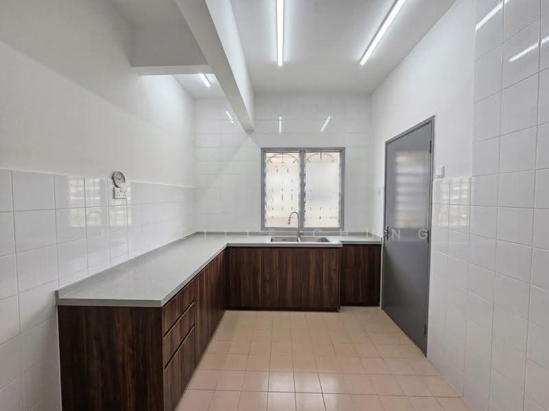 Rumah Teres 2-Tingkat untuk Dijual di Usj 13 (Subang Jaya) - Nobeille Chung - Kitchen - PropertyGuru.com.my