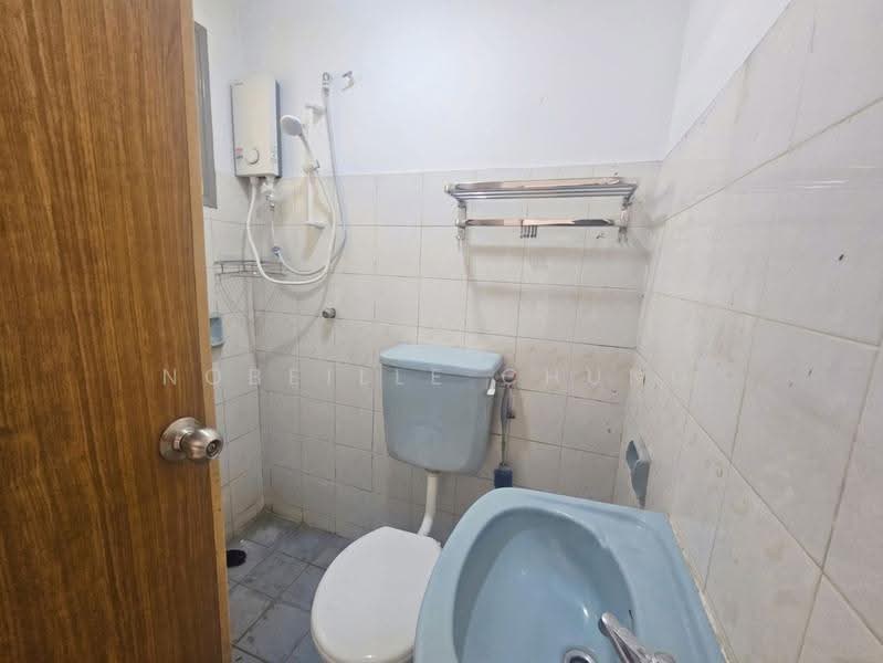 Rumah Teres 2-Tingkat untuk Dijual di Usj 13 (Subang Jaya) - Nobeille Chung - Bathroom - PropertyGuru.com.my