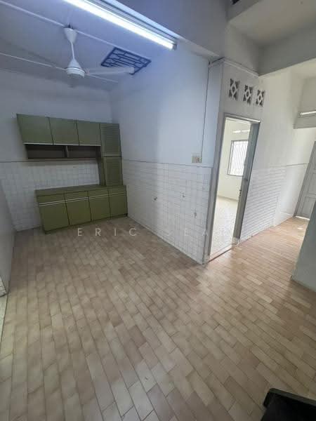 Rumah Teres 1-Tingkat untuk Disewa di Johor Bahru (Johor) - Eric Seah - Kitchen - PropertyGuru.com.my