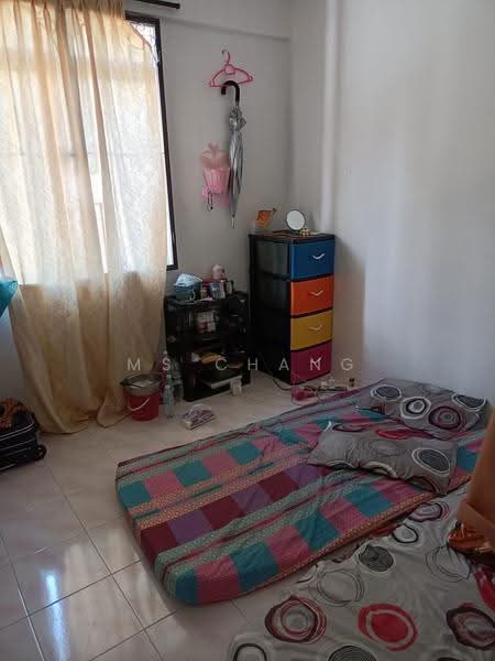 Pangsapuri untuk Dijual di Desa Rahmat (Graceland Villa) - Ms Chang - Bedroom - PropertyGuru.com.my
