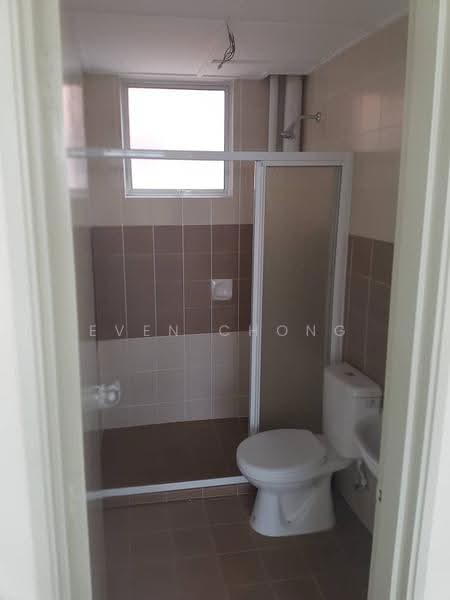 Pangsapuri untuk Dijual di Goodview Heights - Even Chong - Bathroom - PropertyGuru.com.my