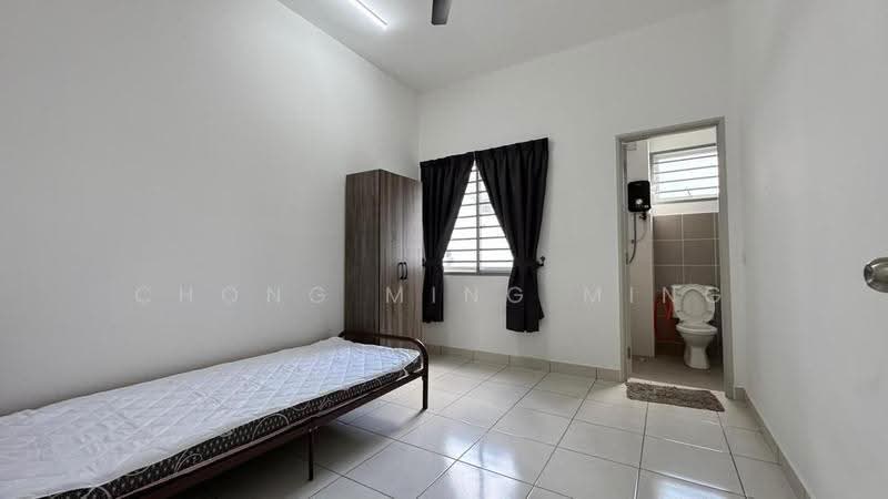 Rumah Teres 2-Tingkat untuk Disewa di Seremban 2 (Negeri Sembilan) - Chong Ming Ming - Bedroom - PropertyGuru.com.my