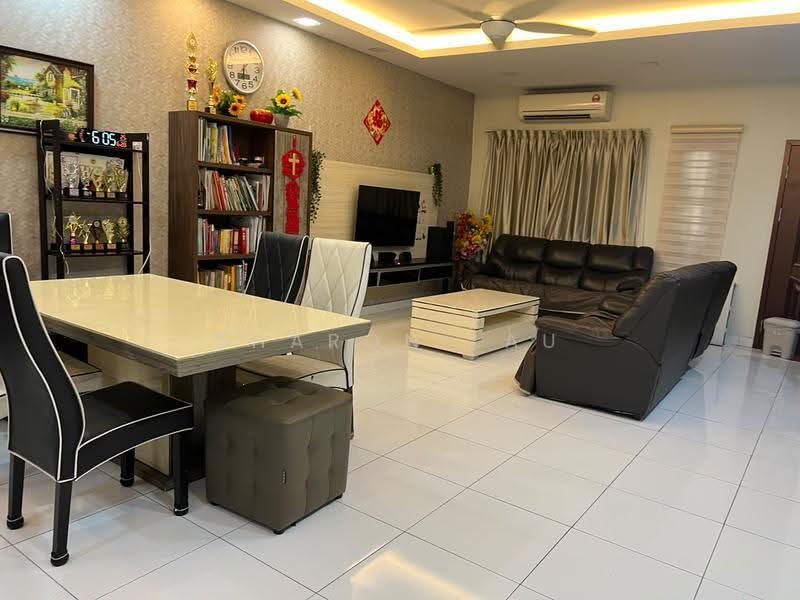2-storey Terraced House for Sale in Bandar Dato Onn (Tebrau) - Sharon Lau - Living Room - PropertyGuru.com.my