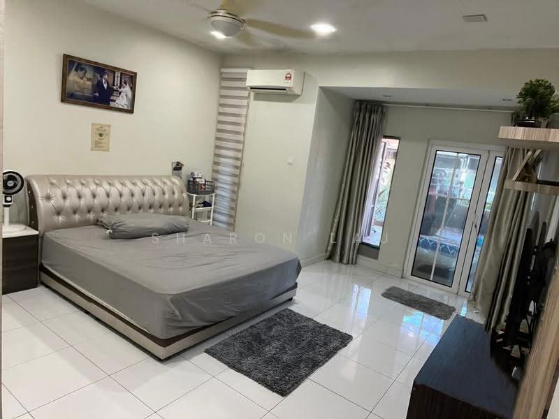 2-storey Terraced House for Sale in Bandar Dato Onn (Tebrau) - Sharon Lau - Bedroom - PropertyGuru.com.my