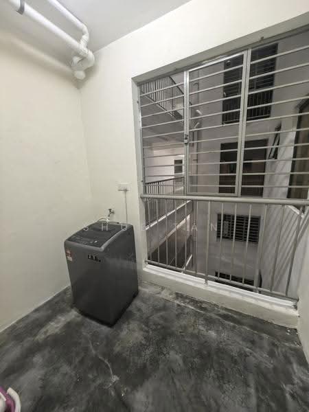 Pangsapuri untuk Disewa di Seruling Apartment - Shue Tan - Balcony - PropertyGuru.com.my
