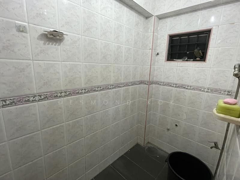 1-storey Terraced House for Rent in Kepong (Kuala Lumpur) - Desmond Kok - Bathroom - PropertyGuru.com.my