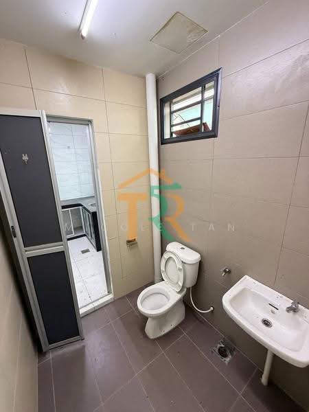 Terraced House for Sale in Taman Pagoh Jaya (Pagoh) - Micole Tan - Bathroom - PropertyGuru.com.my