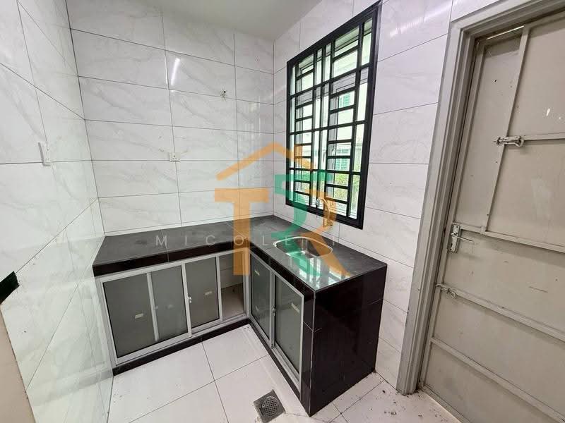Terraced House for Sale in Taman Pagoh Jaya (Pagoh) - Micole Tan - Kitchen - PropertyGuru.com.my