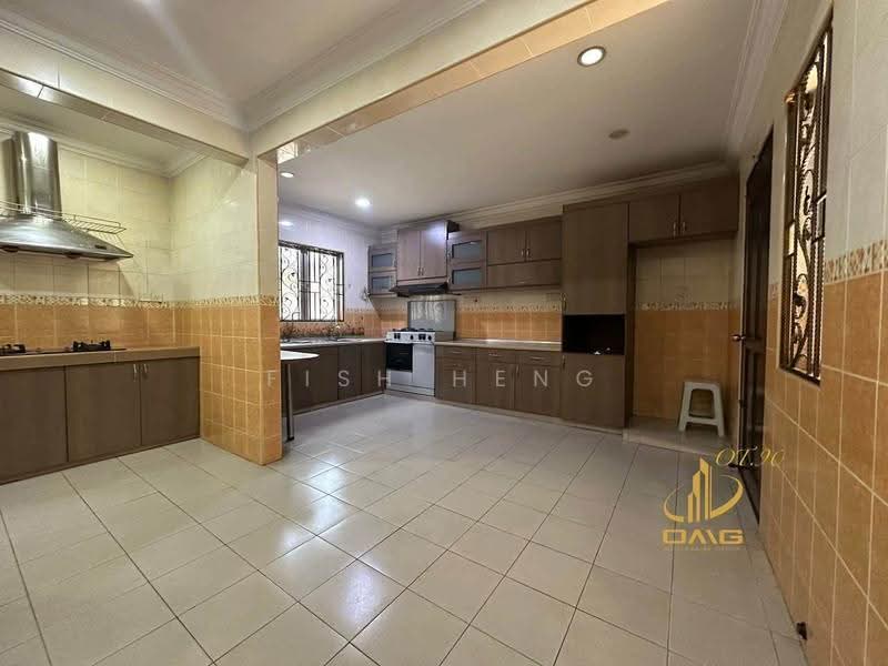 Terraced House for Sale in Bandar Botanic (Klang) - Fish Heng - Kitchen - PropertyGuru.com.my