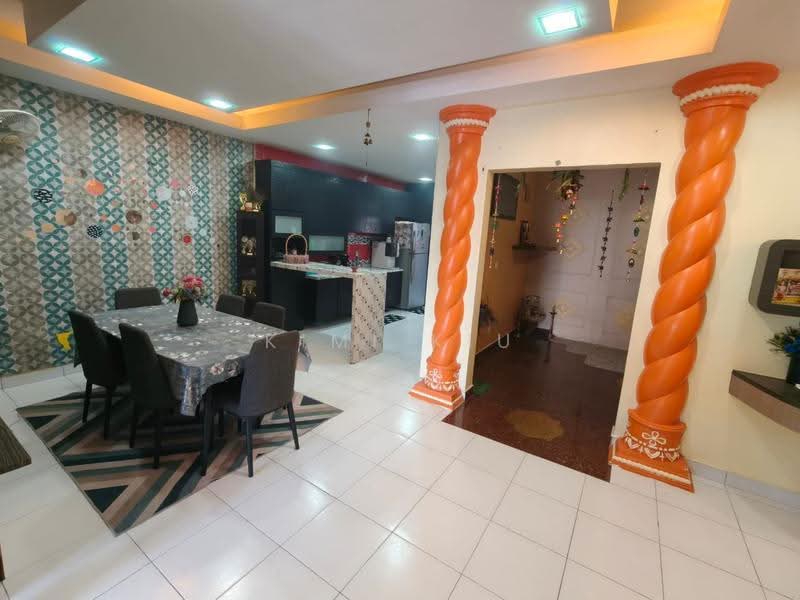 Rumah Teres 2-Tingkat untuk Dijual di Taman Lagenda Putra (Kulai) - Kimi Kiu - Dining Room - PropertyGuru.com.my