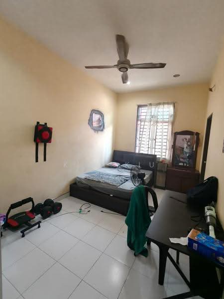 Rumah Teres 2-Tingkat untuk Dijual di Taman Lagenda Putra (Kulai) - Kimi Kiu - Bedroom - PropertyGuru.com.my