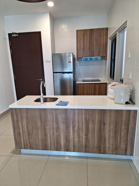 Kediaman Servis untuk Dijual di Pacific Star - Kerry Tam - Kitchen - PropertyGuru.com.my