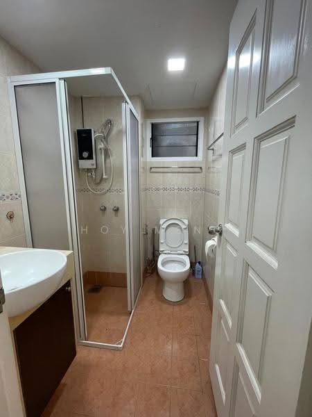 Condominium for Rent at Gurney Park Condominium - Hoy Meng - Bathroom - PropertyGuru.com.my