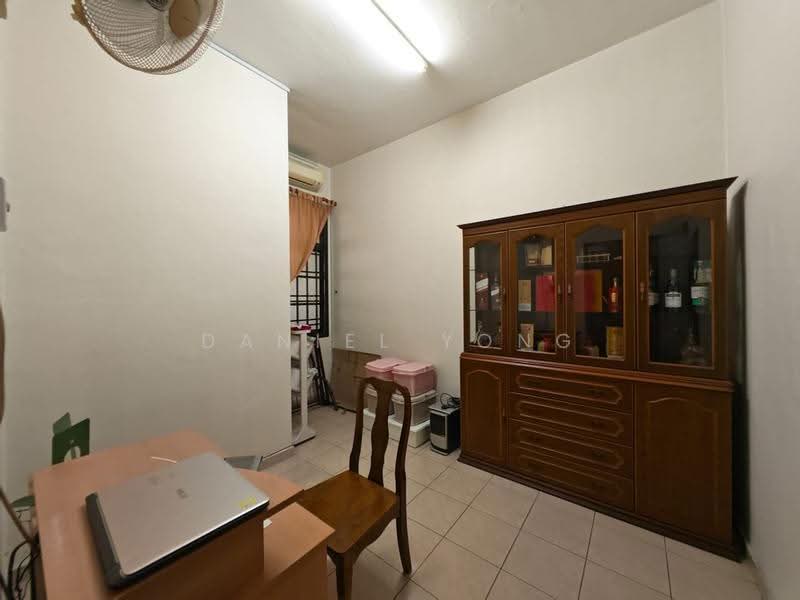 2-storey Terraced House for Sale in Taman Desa Cemerlang (Ulu Tiram) - Daniel Yong - Interior - PropertyGuru.com.my