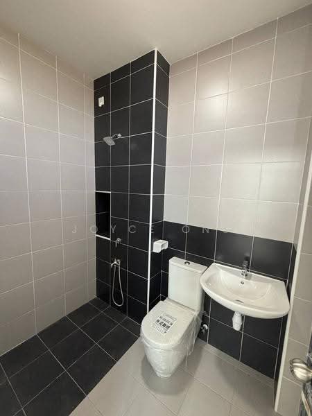 2-storey Terraced House for Sale in Bandar Tiram (Ulu Tiram) - Joyce Ong - Bathroom - PropertyGuru.com.my