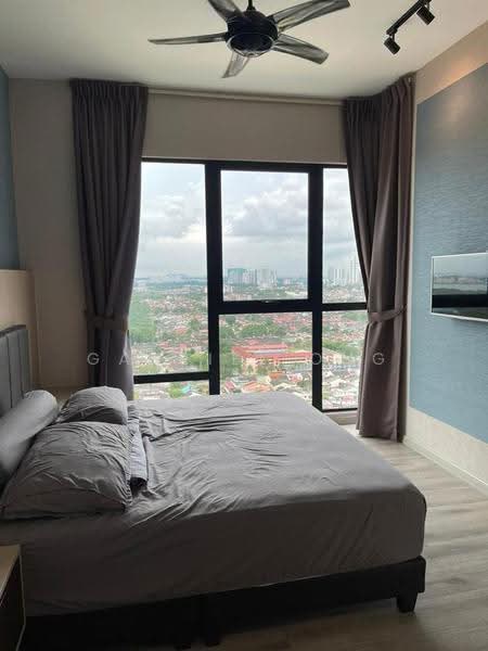 Kediaman Servis untuk Dijual di Southkey Mosaic - Gabriel Ong - Bedroom - PropertyGuru.com.my