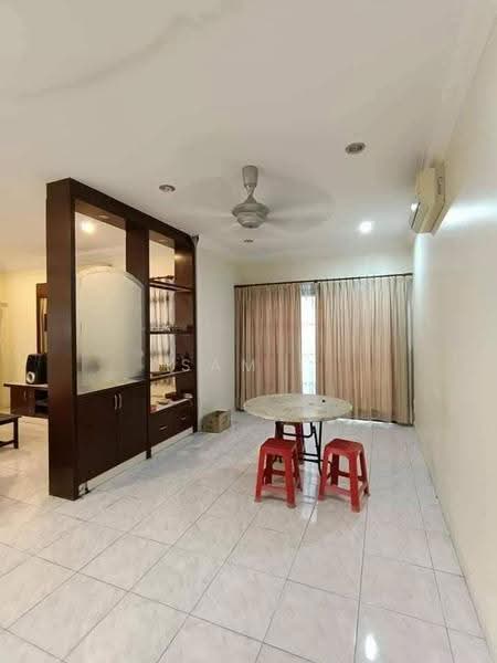 Rumah Berkembar untuk Dijual di Bandar Baru Sri Klebang (Chemor) - Sam . - Living Room - PropertyGuru.com.my