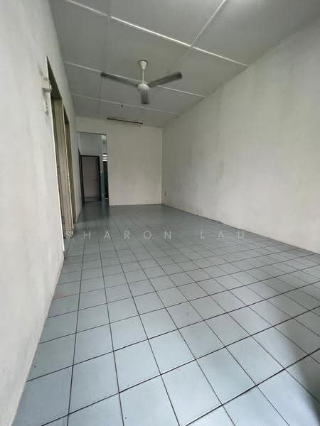 1-storey Terraced House for Sale in Taman Johor Jaya (Johor Bahru) - Sharon Lau - Interior - PropertyGuru.com.my