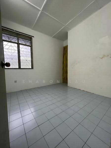 1-storey Terraced House for Sale in Taman Johor Jaya (Johor Bahru) - Sharon Lau - Interior - PropertyGuru.com.my