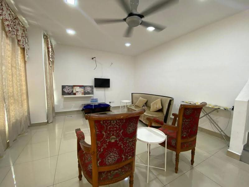 Rumah Teres 2-Tingkat untuk Dijual di Kajang (Selangor) - Azli Ibrahim - Living Room - PropertyGuru.com.my