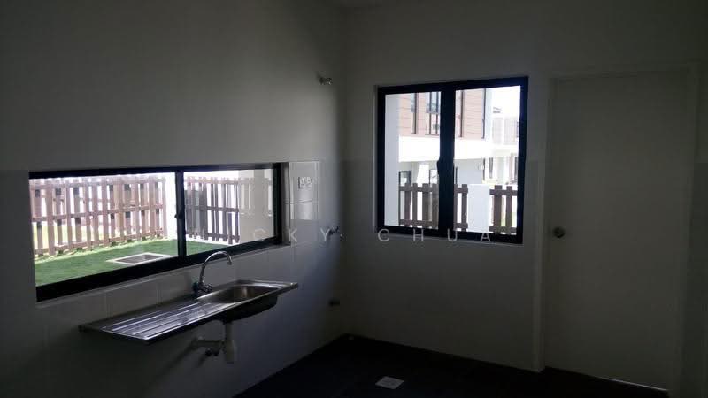 Semi-Detached House for Sale in Setia Ecohill (Semenyih) - Nicky Chua - Kitchen - PropertyGuru.com.my