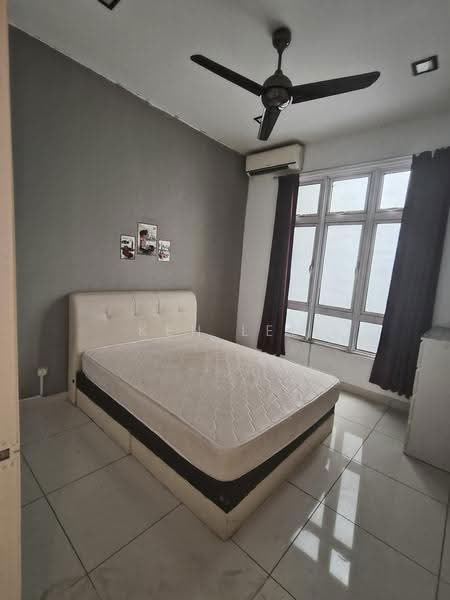 Kondominium untuk Dijual di Sri Putramas III / Royal Regent - Ken Lee - Bedroom - PropertyGuru.com.my