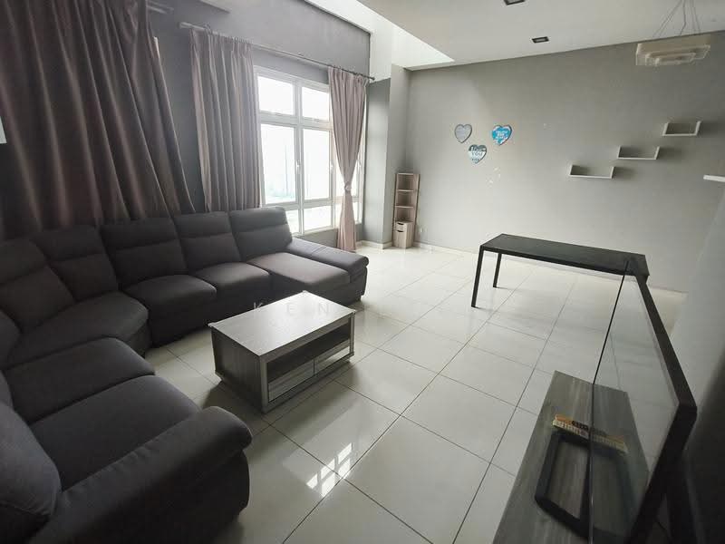 Kondominium untuk Dijual di Sri Putramas III / Royal Regent - Ken Lee - Living Room - PropertyGuru.com.my