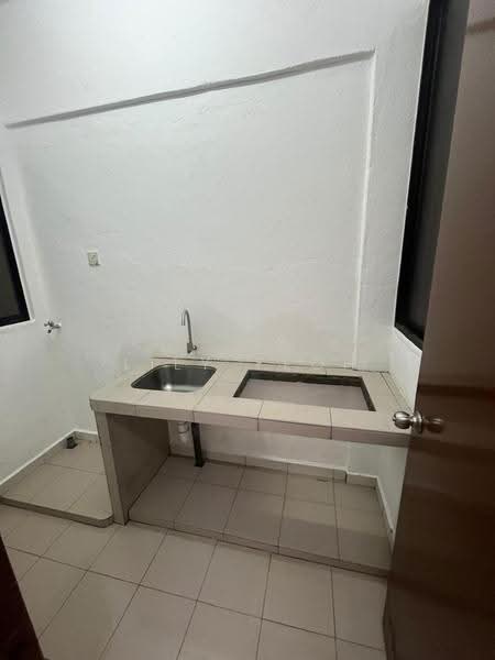 Pangsapuri untuk Disewa di Vista Bayu - LILY YEOH - Kitchen - PropertyGuru.com.my