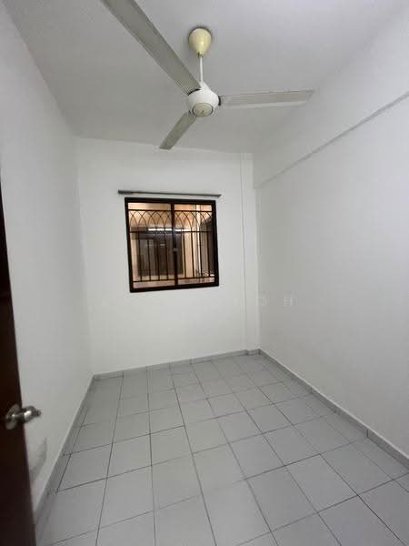 Pangsapuri untuk Disewa di Vista Bayu - LILY YEOH - Bedroom - PropertyGuru.com.my