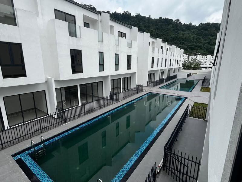 4-storey Terraced House for Sale in Damansara Perdana (Selangor) - Kitty Leung - Exterior - PropertyGuru.com.my