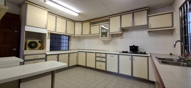 Bungalow House untuk Dijual di Taman Desa (Kuala Lumpur) - Loges . - Kitchen - PropertyGuru.com.my