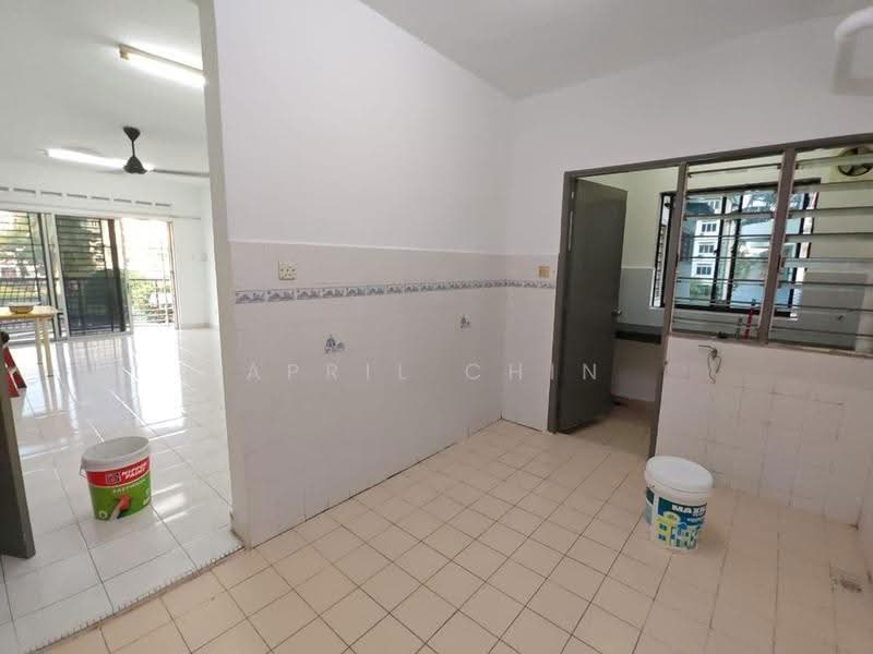 Condominium for Rent at Selesa Puteri Condominium - April Chin - Living Room - PropertyGuru.com.my