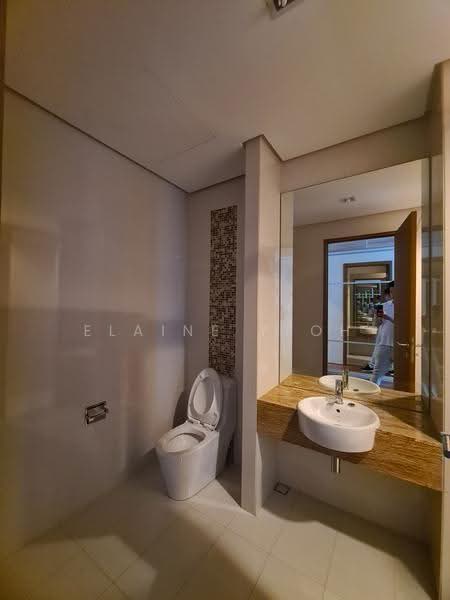 Condominium for Rent at 8 Gurney (The Shore Condominium) - Elaine Yeoh - Bathroom - PropertyGuru.com.my